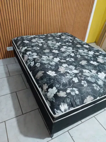 Cama box de molas casal novíssima ENTREGO