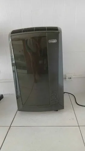 ? AR-CONDICIONADO PORTÁTIL De?Longhi 12.000 BTUs