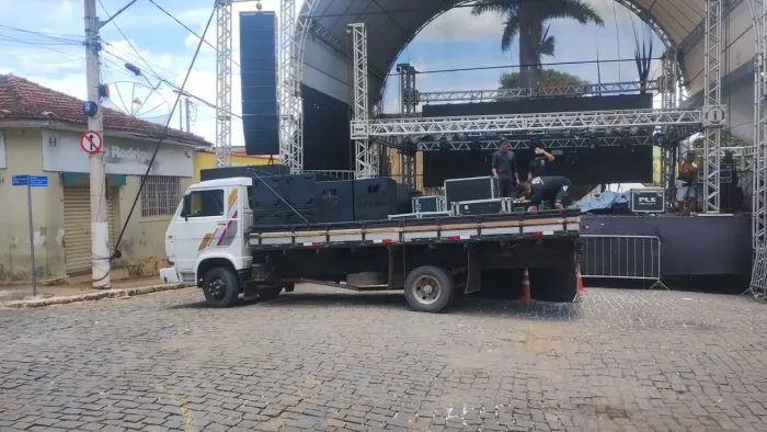 Caminhão 8140 sem golpista