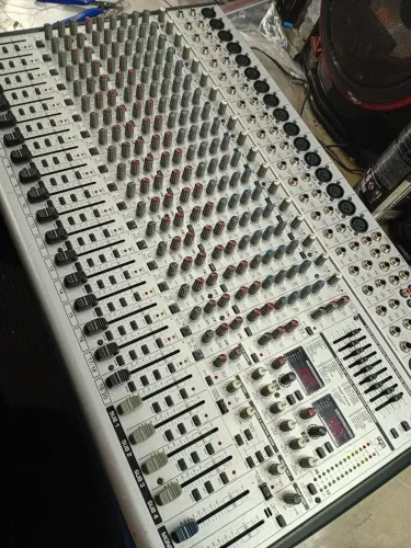 Behringer Eurodesk SL2442FX-PRO