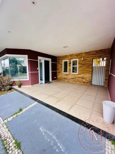 Condomínio Jardim Espanha - Casa com 3 quartos, sendo 1 suíte.
