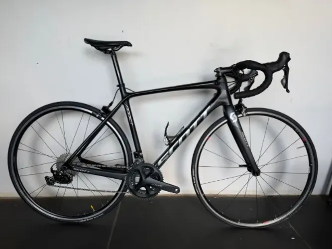  Scott Addict 10 Carbon - Tamanho Small | Shimano 105 11v | Bontrager