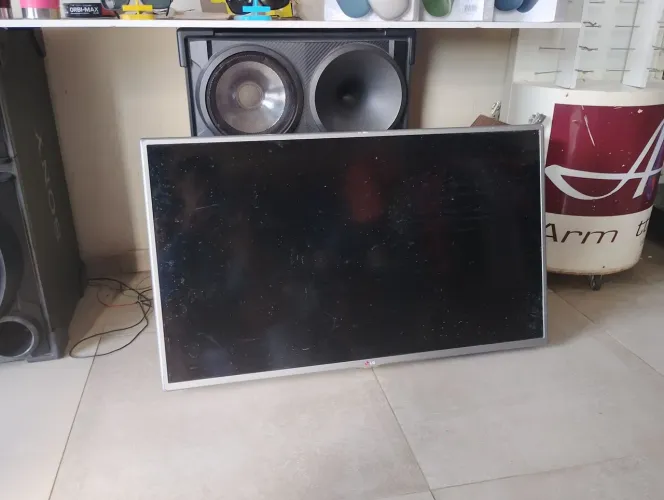 TV LG 39 DE POLEGADAS