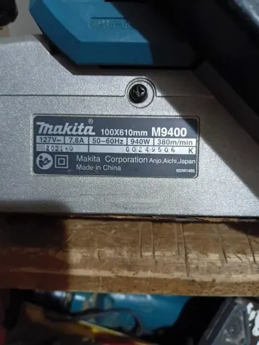 Lixadeira de Cinta Makita M9400 940W Profissional