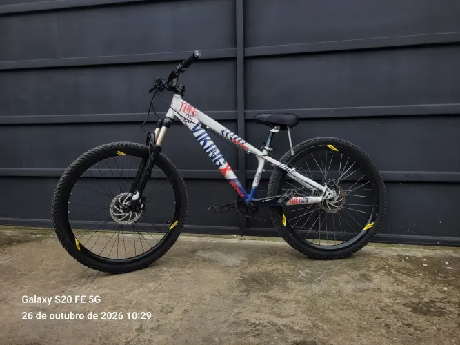 Bike viking/ Estilo redbull