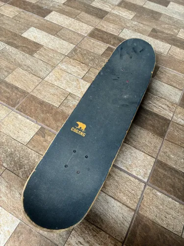 Skate CB skate shop (pouco usado)