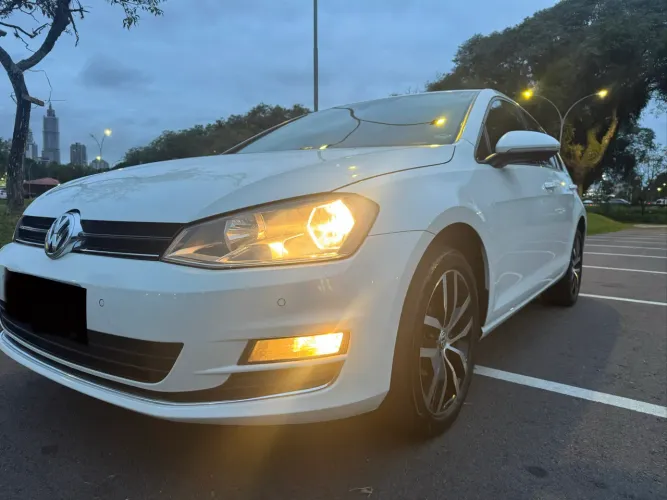 Volkswagen Golf Highline 1.4 TSI 140cv Aut. 2015