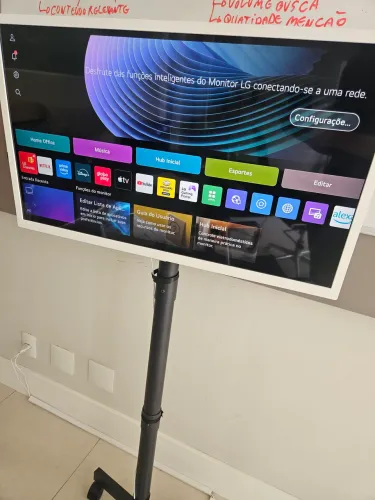 Monitor TV LG Smart View 32 polegadas garantia 6 meses semi novo