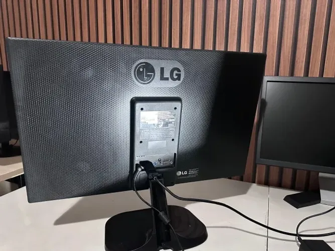 Monitor LG Flatron E2350 DE 24 Polegadas