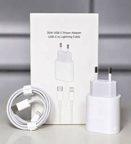 Carregador de iPhone completo light