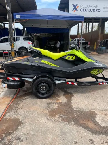 SEA DOO SPARK TRIXX 3 UP 2023