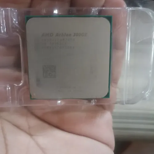 AMD Athlon 300Ge (série 3000) Vega 3