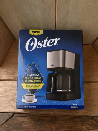 Cafeteira Oster Inox 1,2L 750W - NOVA, Lacrada na Caixa