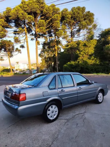 Volkswagen Santana 2.0 MI 2P E 4P (álcool) 2003