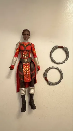 Marvel Legends Nakia