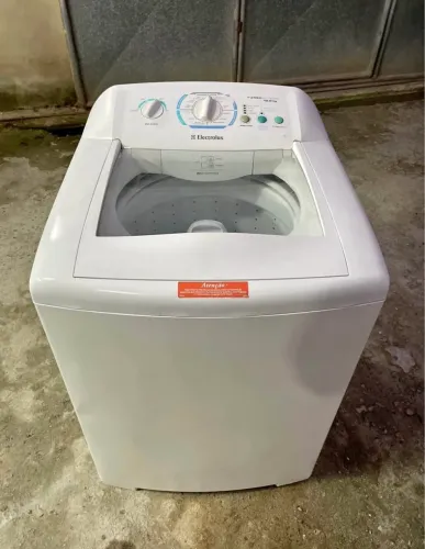 Eletrolux 12kg semi nova