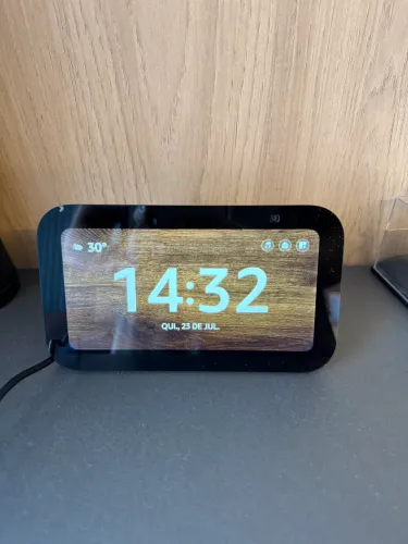 Alexa echo show 5, leia a descrição
