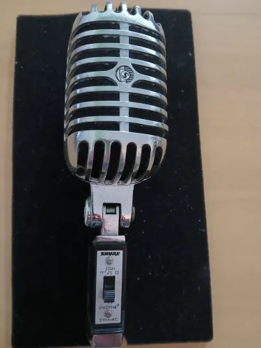 Microfone SHURE original. Retro