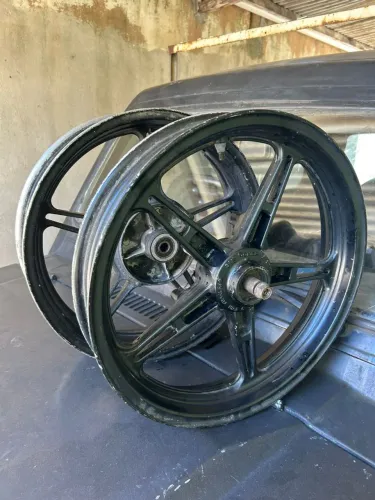 Rodas cb 300