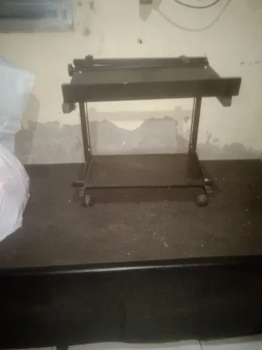 Rack para potência e mesa de som