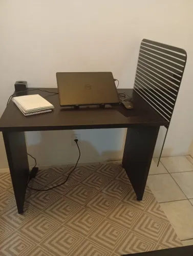 Vendo vendo mesa de computador tá escritolandia 100% MDF