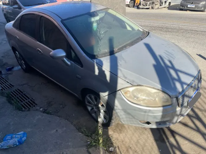 Sucata fiat linea 1.9 para retirada de peças