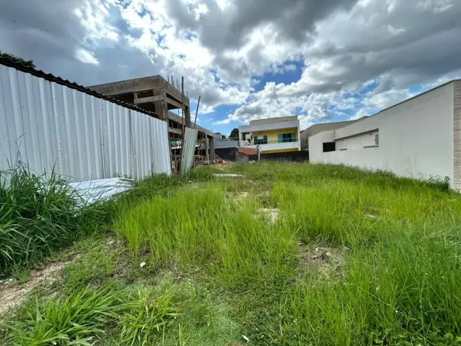 Imóvel para venda tem 370 metros quadrados em Colônia Terra Nova - Manaus - AM