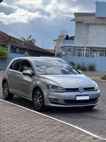 Volkswagen Golf Highline 1.4 TSI 140cv Aut. 2015