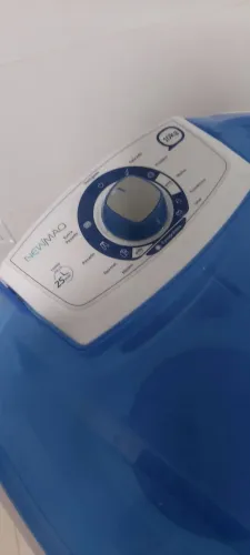 Tanquinho em ótimo estado de funcionamento