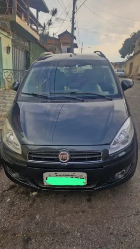 Fiat Idea Attractive 1.4 Fire Flex 8V 5P 2011