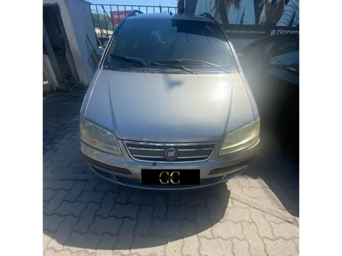 Fiat Idea ELX 1.4 MPI Fire Flex 8V 5P 2010