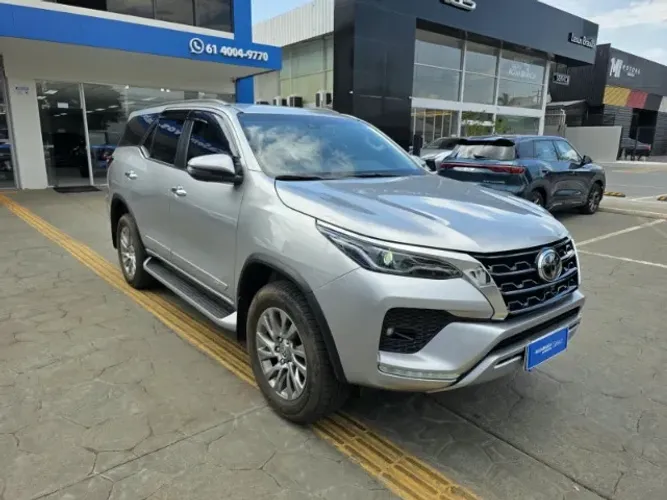 Toyota Hilux SW4 SRX 4X4 2.8 TDI 16V Dies. Aut. 2022