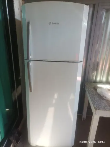 Geladeira Bosch Diza seminova ótima estado R$ 650