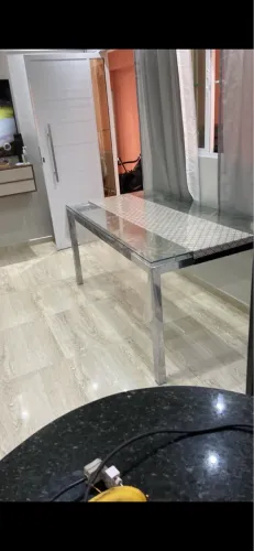Mesa semi nova