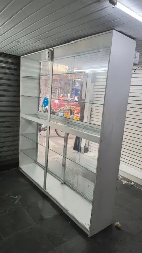 Estante Vitrine