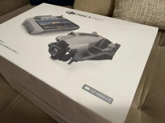 Drone Dji Mini 5 Pro Fly More Combo Plus (com Tela) - 52min + MicroSD 512gb Samsung