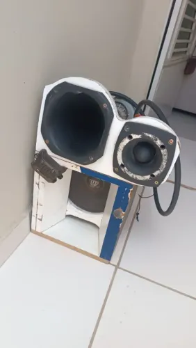Som automotivo