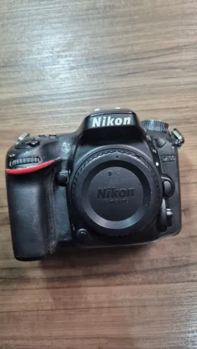 Câmera Nikon D7100 - corpo + bateria