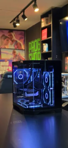 PC Gamer AMD Ryzen 7 5700 + RTX 5060
