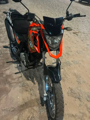 Vendo crosser 150 2015 12.000$ Zap: *