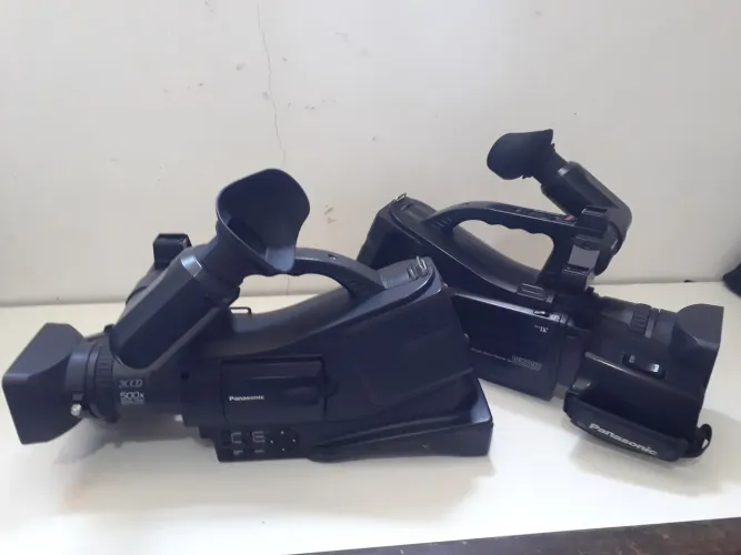 Câmera Panasonic Ag Dvc20p Minidv 