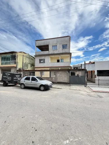 Predio com 5 apartamentos, vaga de garagem e quintal nos fundos, otimo pra renda de alugue