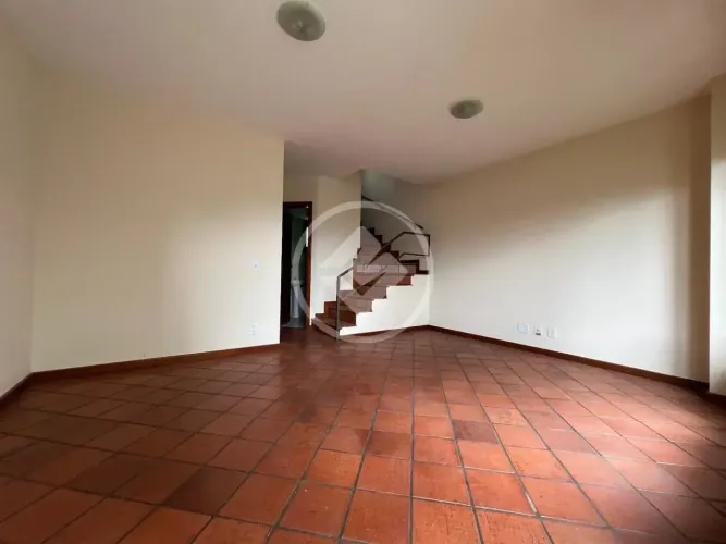 Casa em condomínio à venda, 3 quartos com 1 vaga coberta no Vale Paraíso - Teresópolis cod