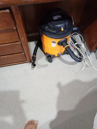 Vendo um aspirador de pó e água 300 em Aquiraz