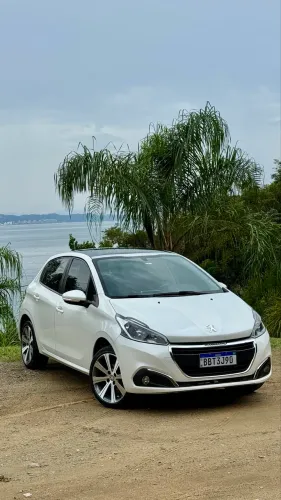 Peugeot 208 Allure 1.2 Flex 12V 5P Mec. 2017