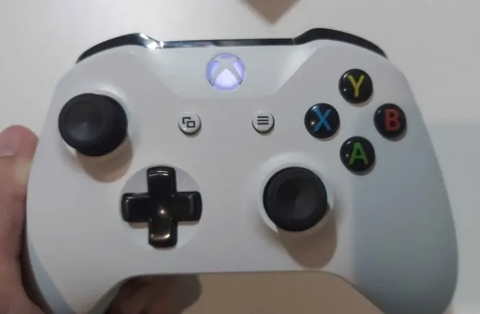 Controle Xbox One S Original l 1 Mês de garantia l Aceitamos o seu Usado
