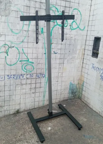 SUPORTE PARA TV MODELO PEDESTAL REGULÁVEL PARA EVENTOS/POUSADA//BAR FE 32 A 75 POLEGADAS 