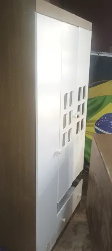 Guarda roupa infantil
