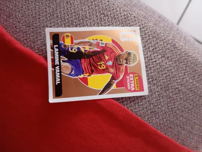 Lamine yamal legend bronze
