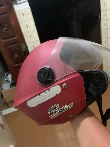 Capacete aberto 